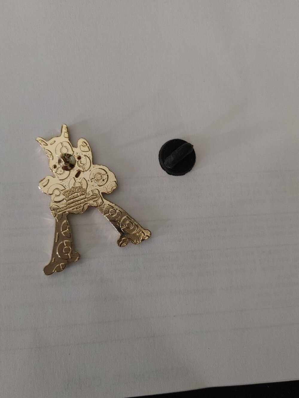 Nintendo Pokemon Mewtwo Collector Pin - Picture 7 of 7